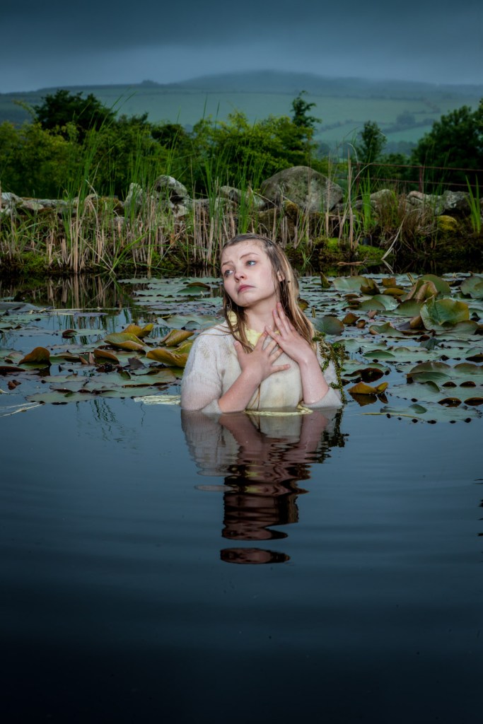 Genevieve Hulme-Beaman in her one-woman show, 'Pondling'