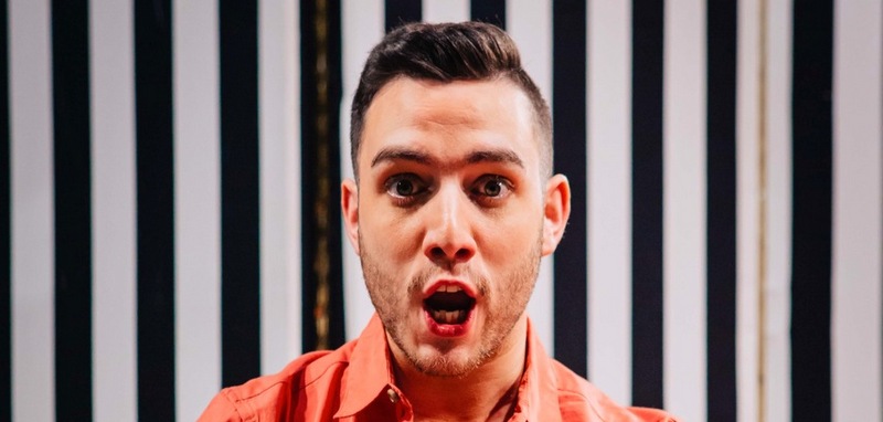 Rob-Murphy-as-Aiden-in-69-Shades-of-Gay