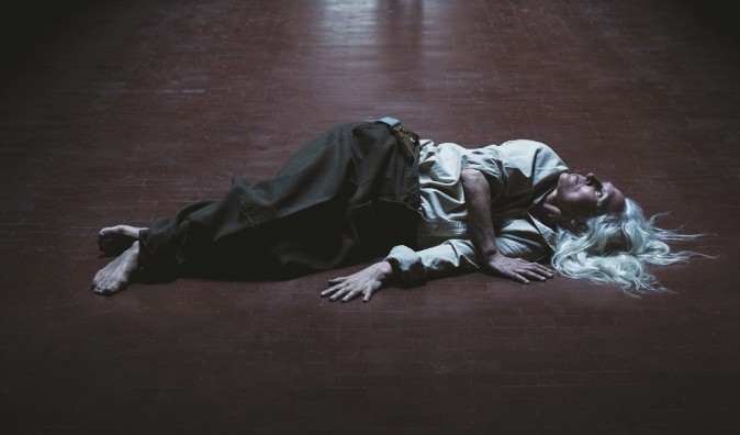 danse-morob-by-theemergencyroom-theatre-as-part-of-project-50-at-project-arts-centre-dublin-image-luca-truffarelli-684x1024